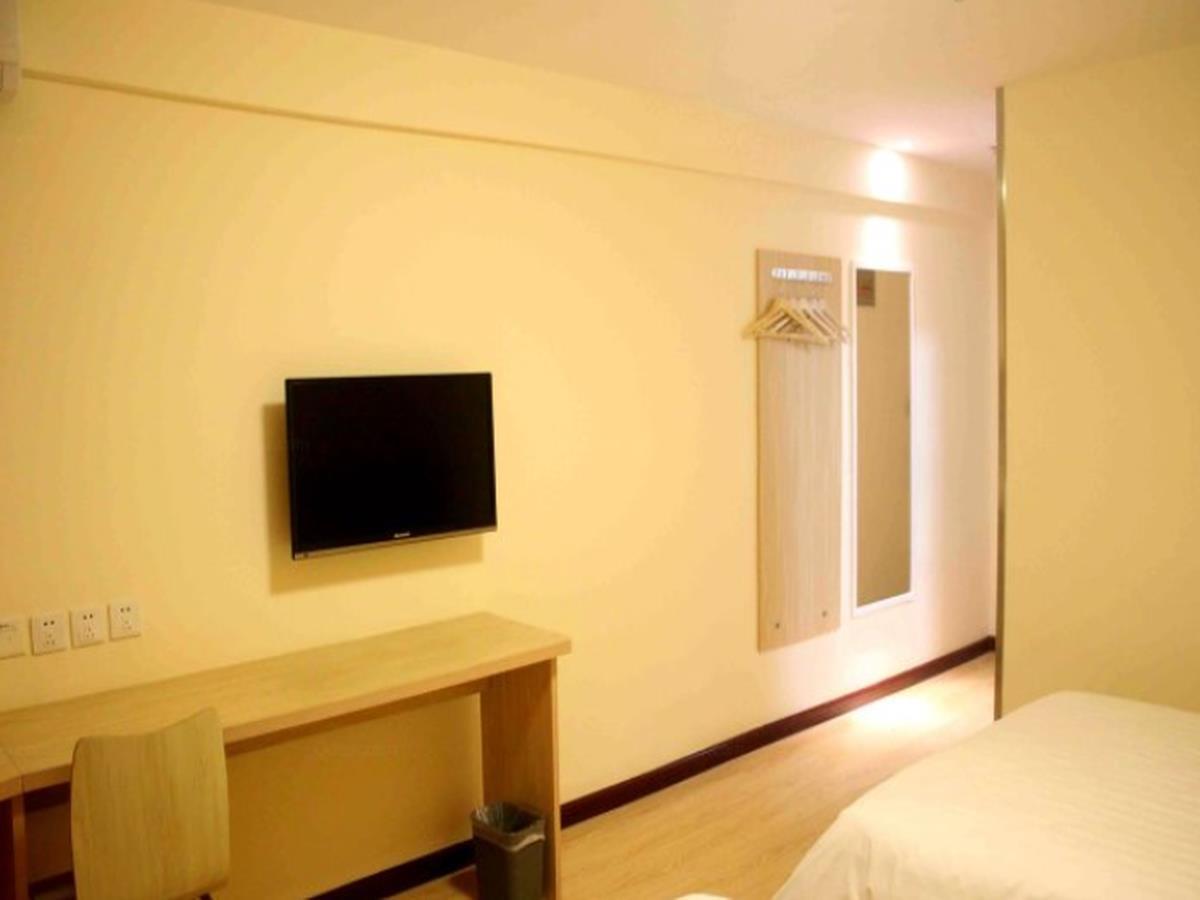 7Days Inn Deyang Zhongjiang Kuishan Park Экстерьер фото