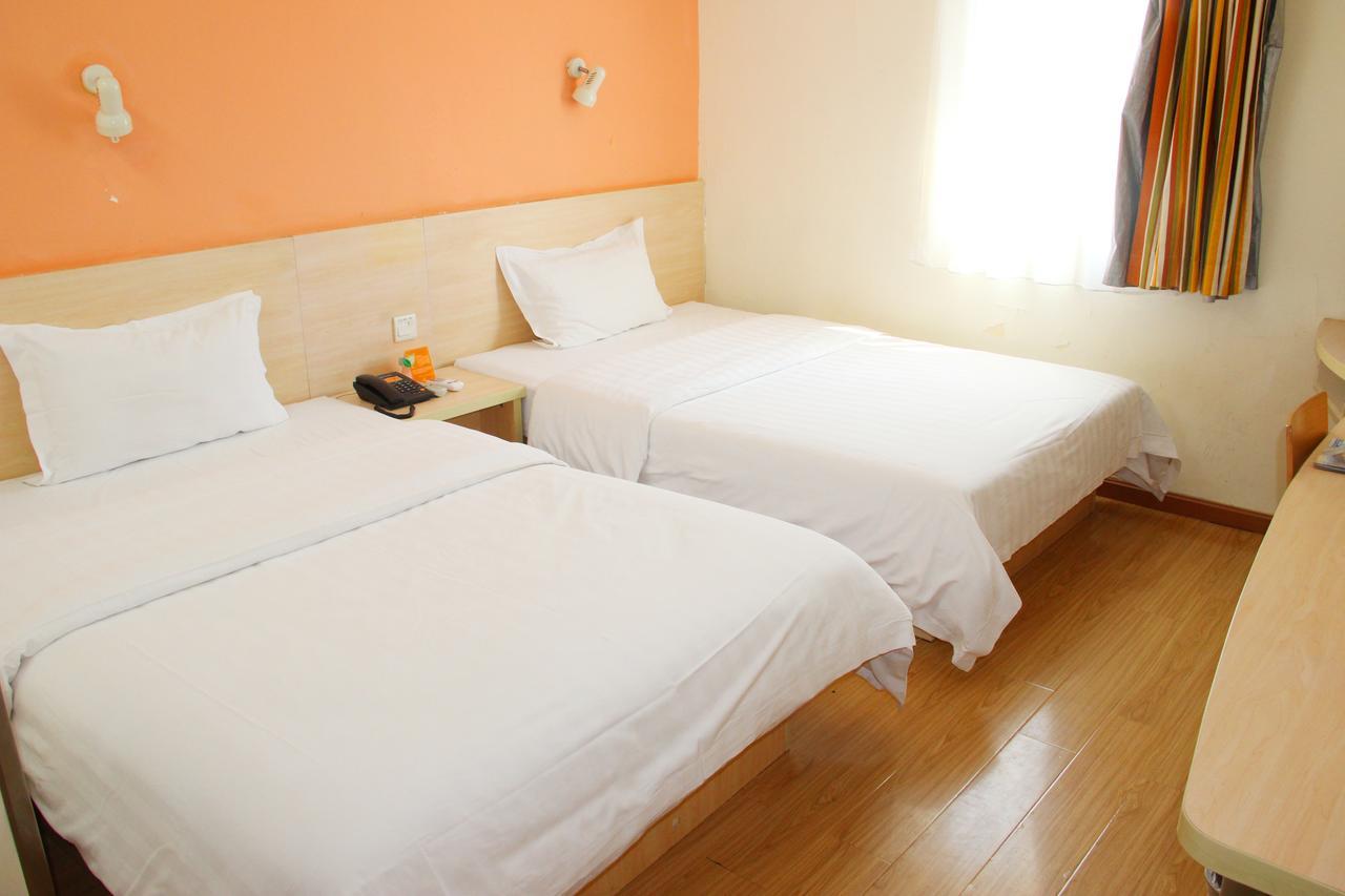 7Days Inn Deyang Zhongjiang Kuishan Park Экстерьер фото
