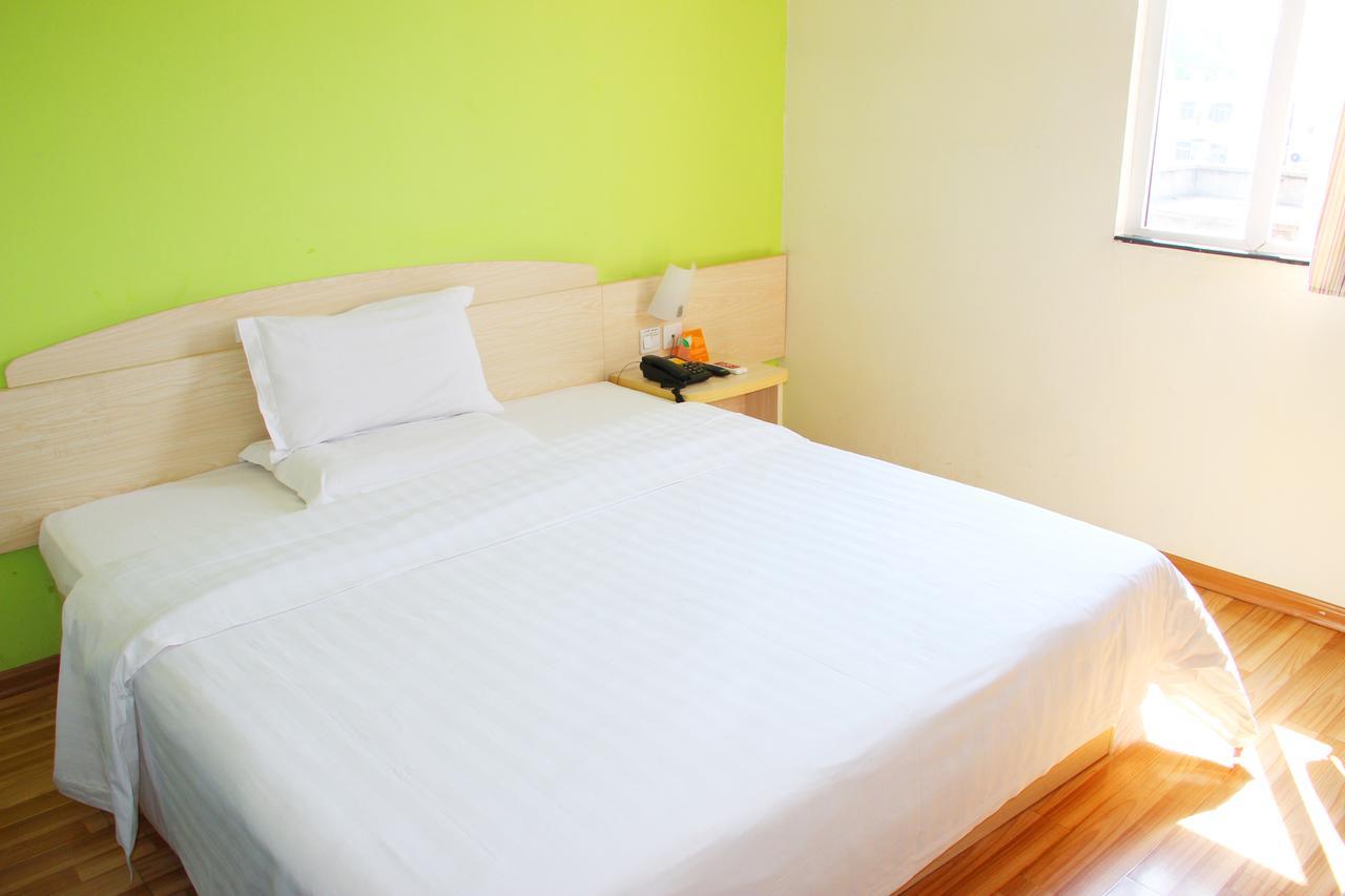 7Days Inn Deyang Zhongjiang Kuishan Park Экстерьер фото