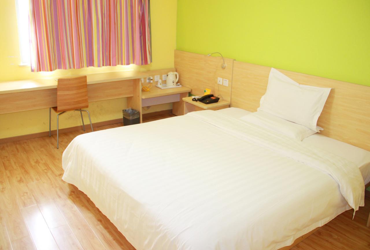7Days Inn Deyang Zhongjiang Kuishan Park Экстерьер фото