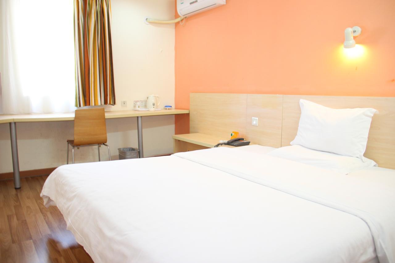 7Days Inn Deyang Zhongjiang Kuishan Park Экстерьер фото