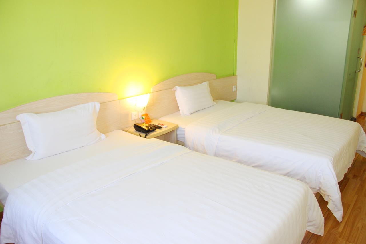7Days Inn Deyang Zhongjiang Kuishan Park Экстерьер фото